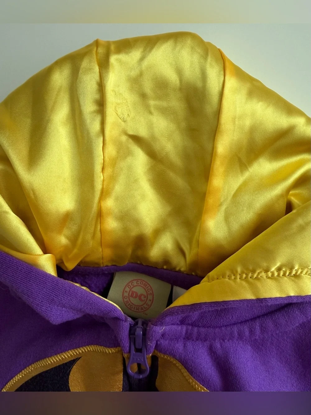 Batgirl Zip Hoodie with Velcro Cape by DC Comics Size 5 Little Girl